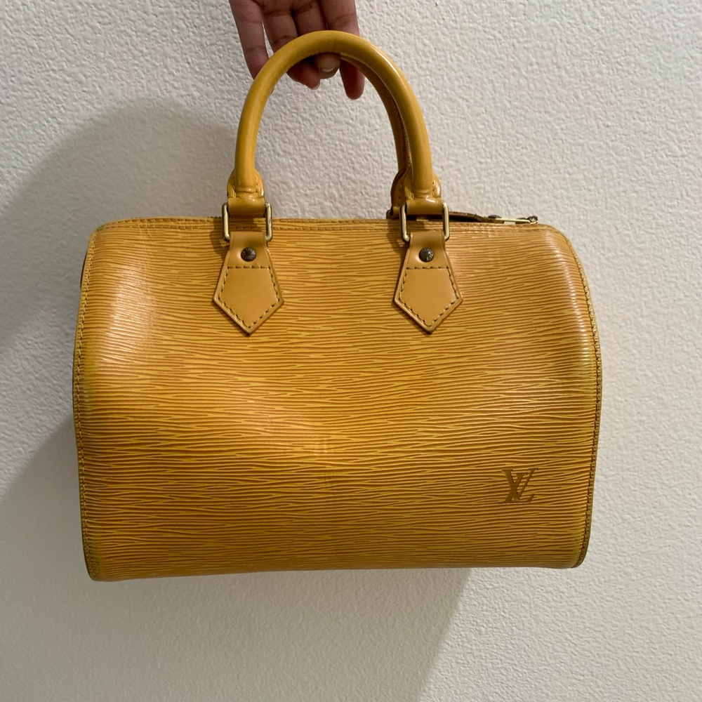 Louis vuiton yellow epi speedy bag